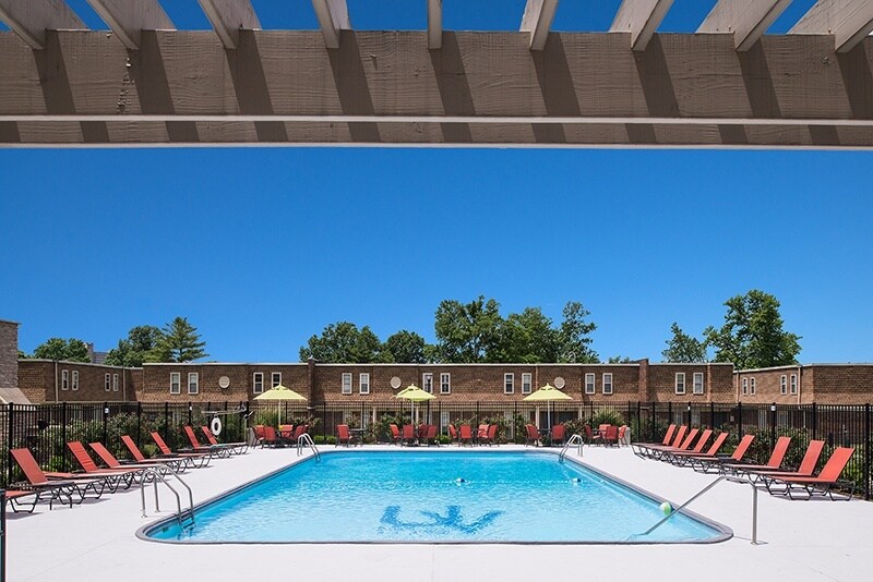 University Village 800 E Grand Ave Carbondale IL 62901 Apartment Finder