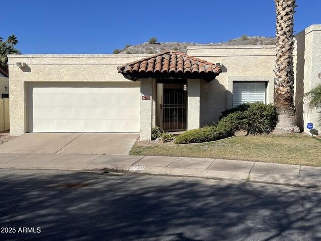 Primary Photo - 7710 N 17th Pl