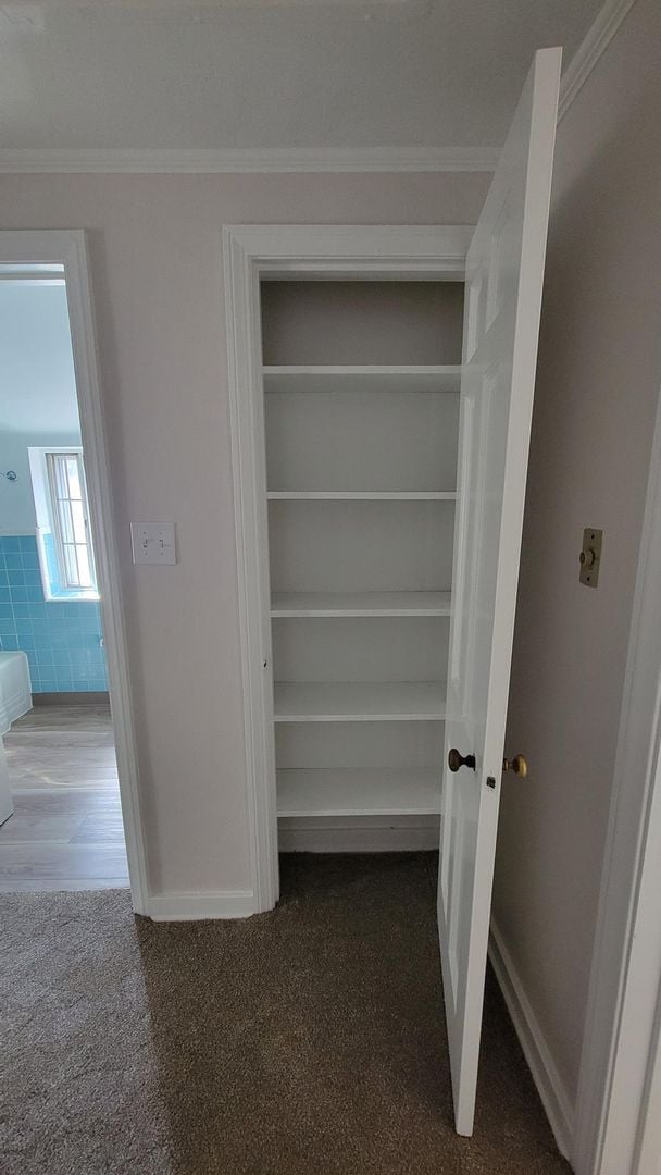 Building Photo - Spacious Three Bedroom Home