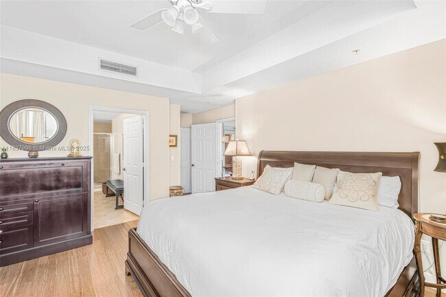 Building Photo - 8395 SW 73rd Ave