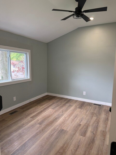 Building Photo - 805 Woodland Terrace