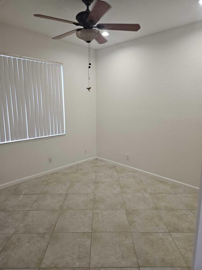 Building Photo - 7835 NW 78th Ave