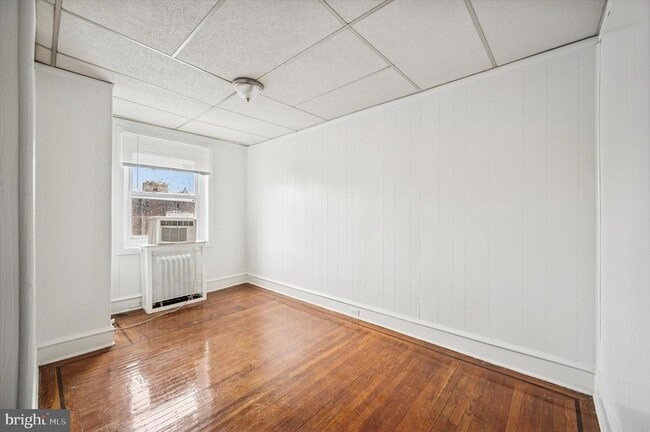 Building Photo - 5553 Matthews St