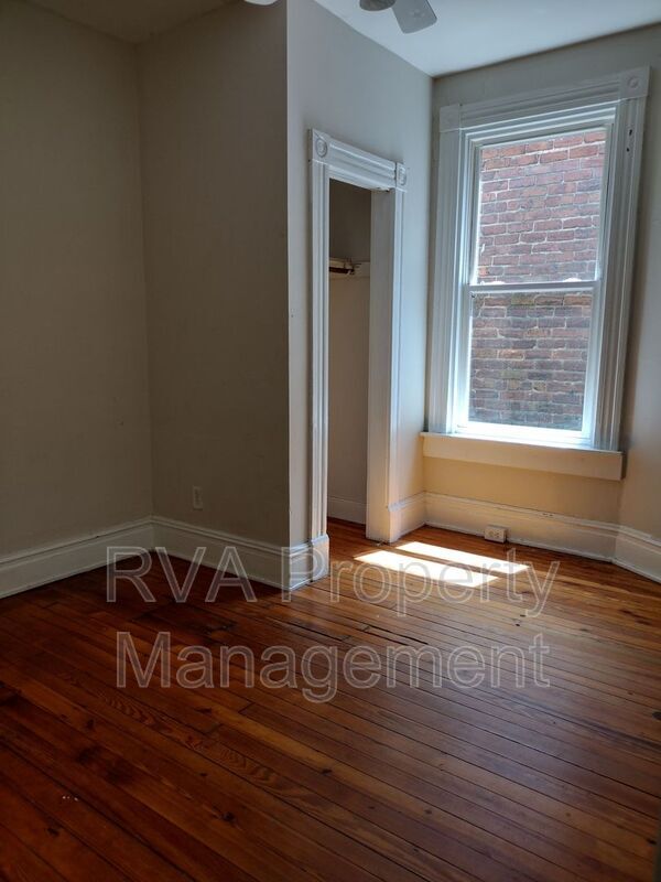 Building Photo - 518 W Clay St