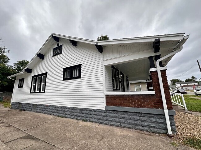 Building Photo - 1457 S 17th St