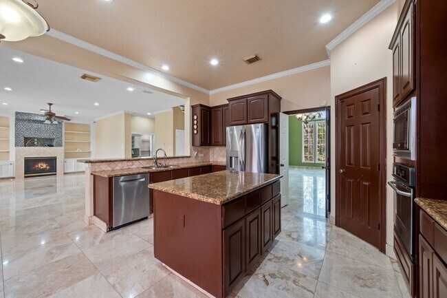 Building Photo - 403 Brook Shore Ct