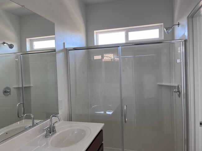 Building Photo - COMING SOON! TOWN HOME WITH COMMUNITY POOL...