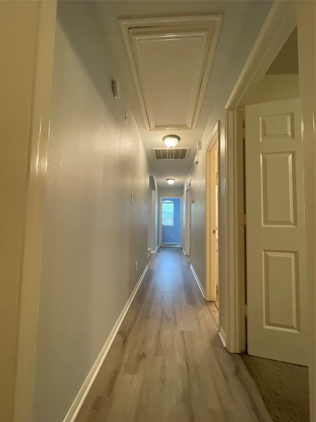 Building Photo - 893 Bent Sail Ln