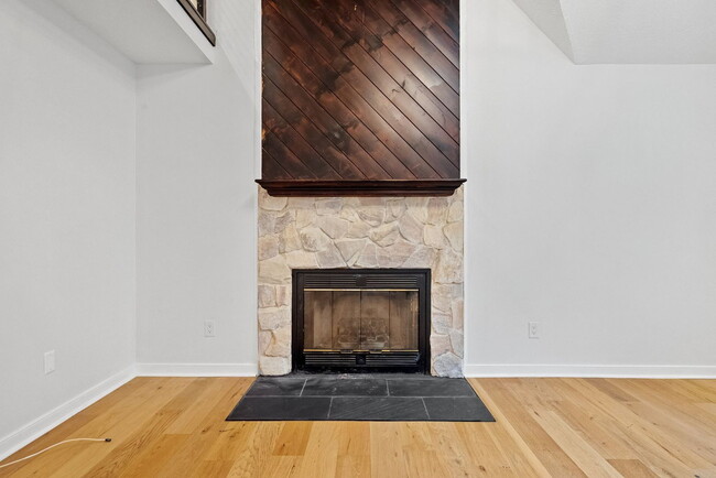 Building Photo - 6608 Wexford Ln