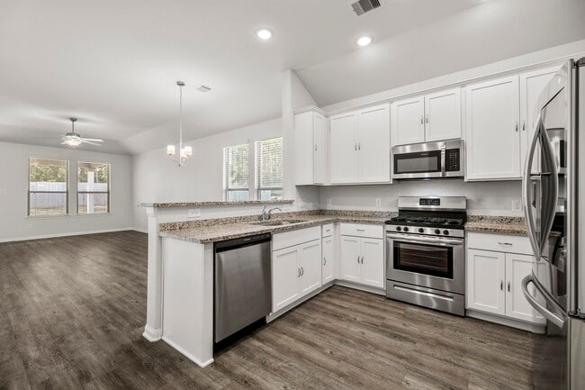 Building Photo - 25207 Pomegranate Pl