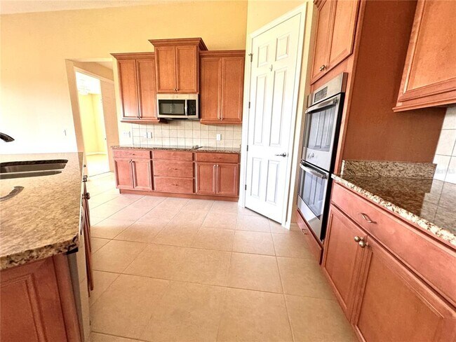 Building Photo - 3211 Agostino Terrace