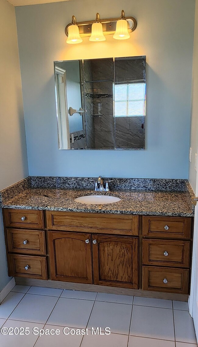 Building Photo - 1061 Pelican Ln