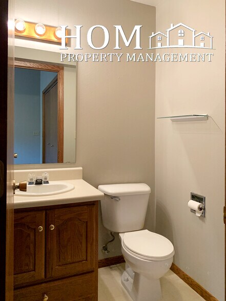 Building Photo - 322 E Lafayette St