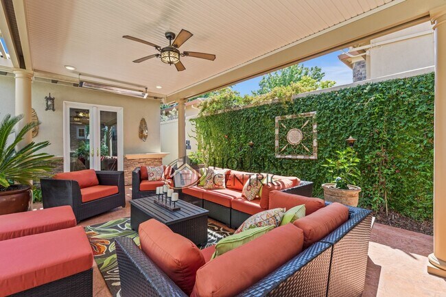 Building Photo - Executive Gated Serrano Golf-Course Home with Views of the 16th Hole!