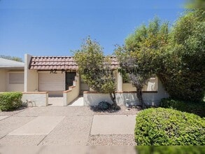 Building Photo - 609 S Power Rd