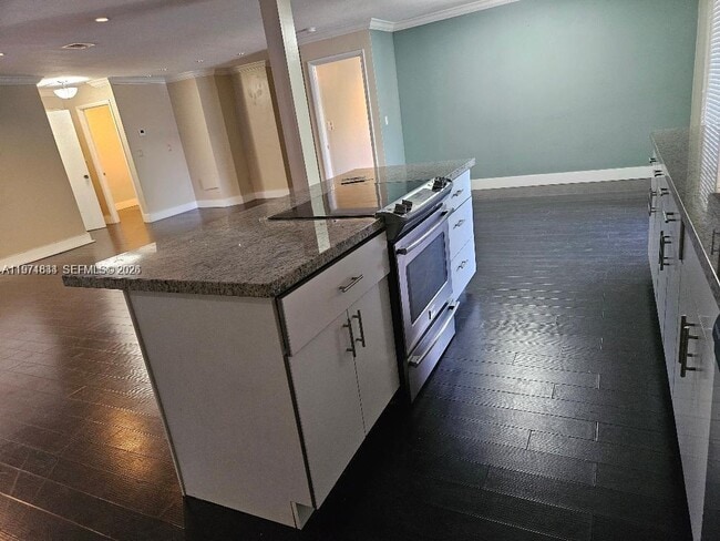 Building Photo - 8401 SW 107th Ave