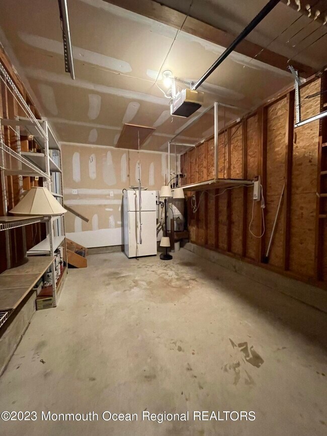 Building Photo - 48 Timberline Dr