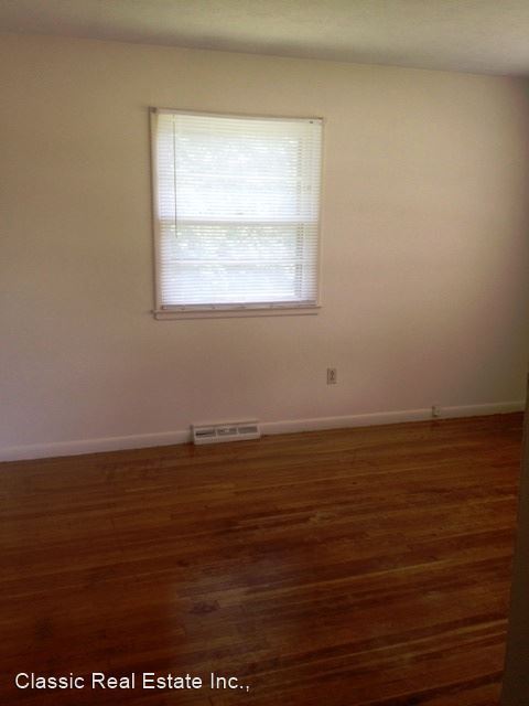Building Photo - 2 br, 1 bath House - 1972 Spring Station D...