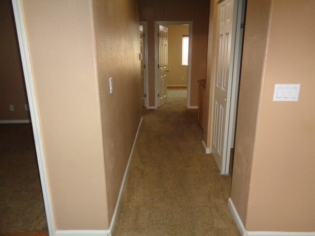 Building Photo - 2360 Kelsey Ct