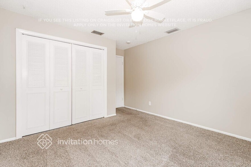 Building Photo - 12810 129th Terrace N