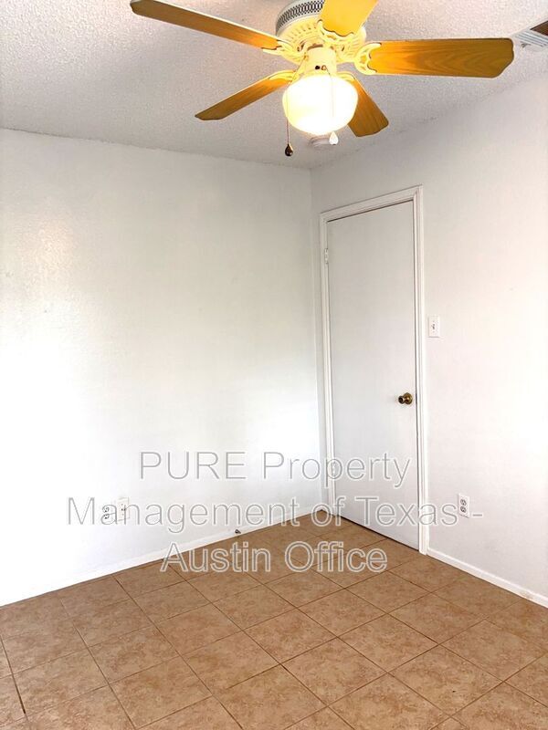 Building Photo - 14413 Tiffer Ln