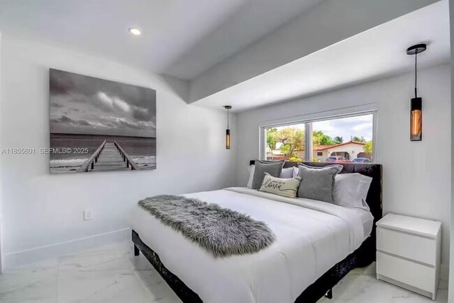 Building Photo - 3530 SW 104th Ave