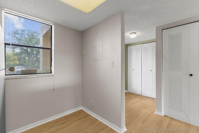 Building Photo - 5200 NW 31st Ave