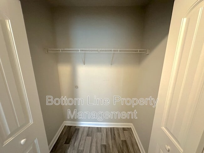 Building Photo - 3521 Atlas Dr