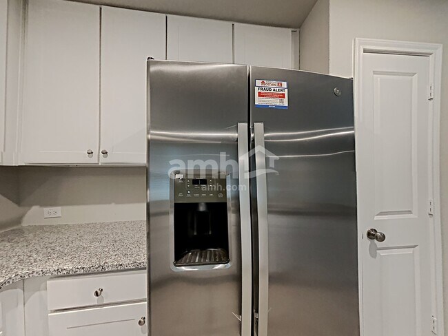 Building Photo - 10039 Braun Crst