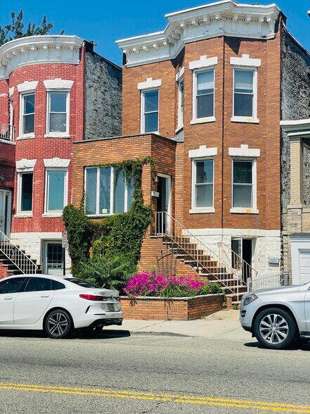 Building Photo - 5215 Boulevard E