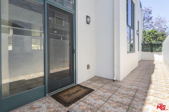 Building Photo - 1232 25th St