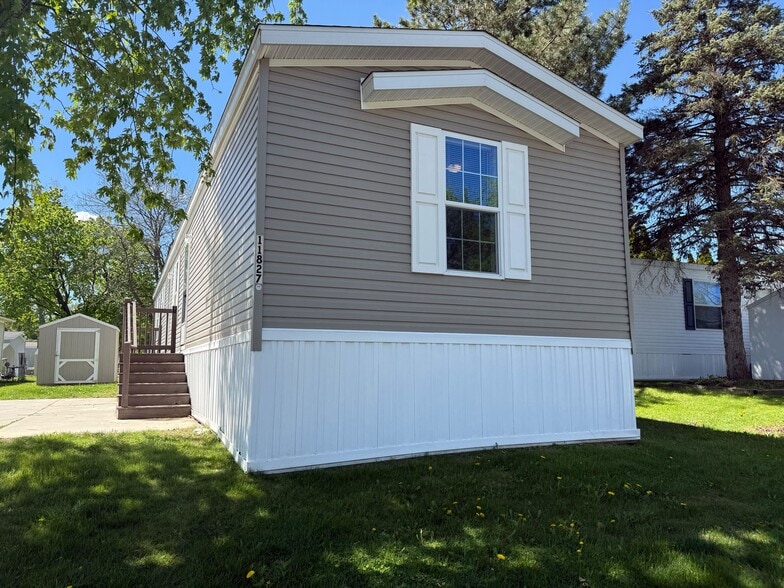 Building Photo - 11827 Cascade Cir