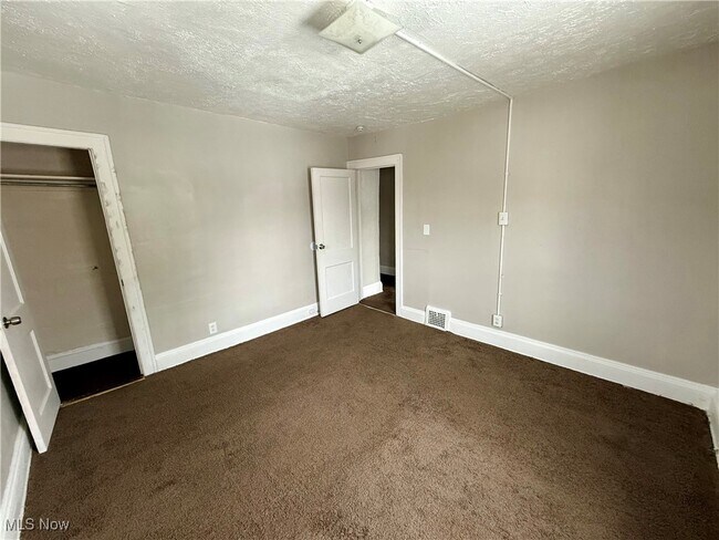 Building Photo - 13512 Edgewood Ave