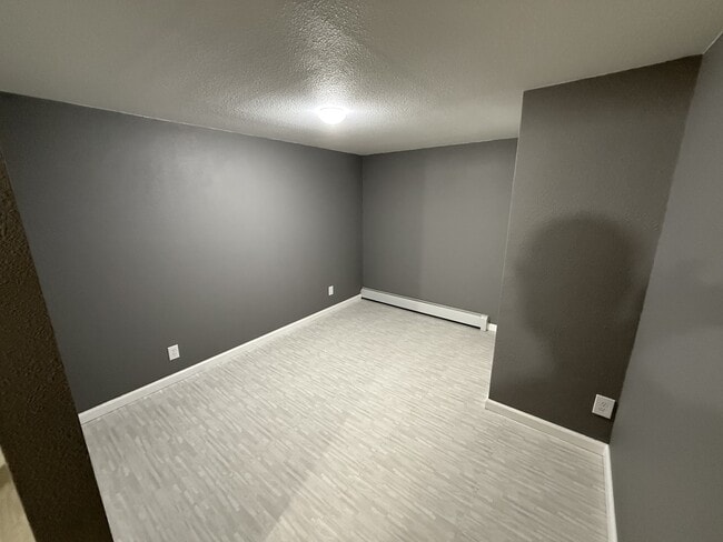 Building Photo - 824 37th Ave Ct