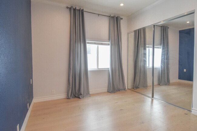 Building Photo - 12530 Venice Blvd.