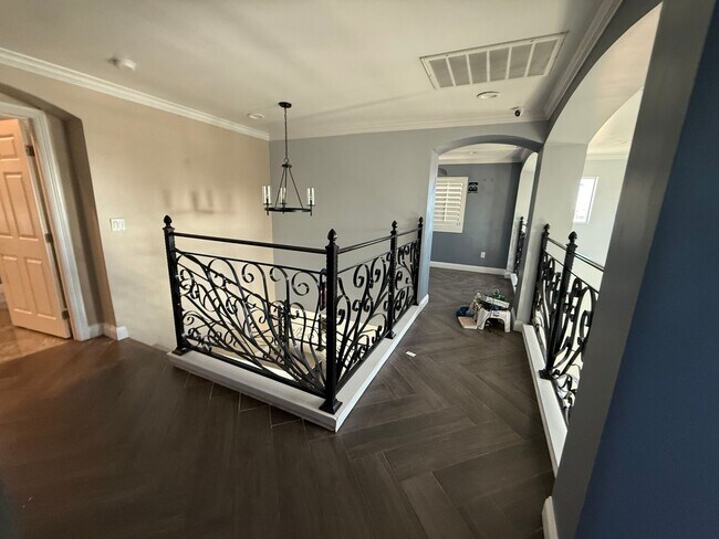 Building Photo - Eagle Ranch Community-2 Story 4 bedrooms Spanish Style Home