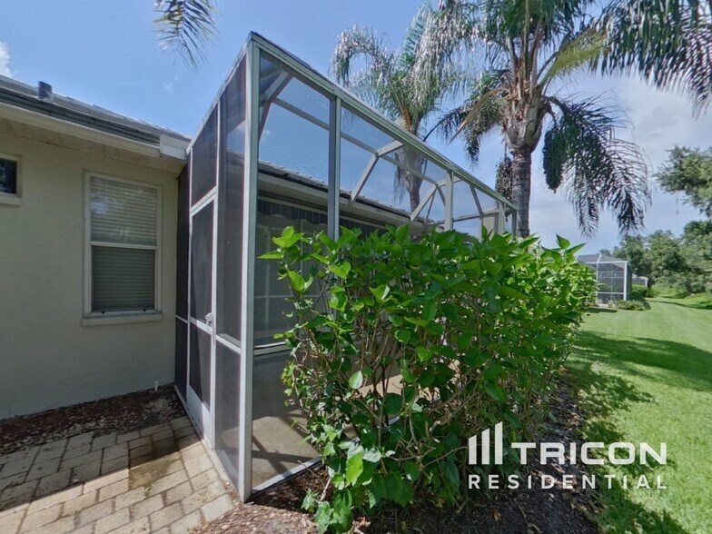 Building Photo - 3026 Woodland Fern Dr