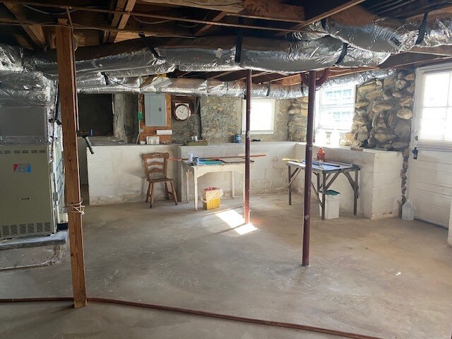 Building Photo - 31 Queen Rd