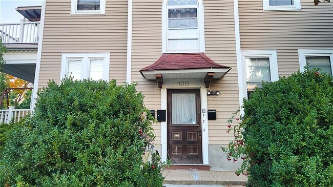 Building Photo - 309 Carrington Ave
