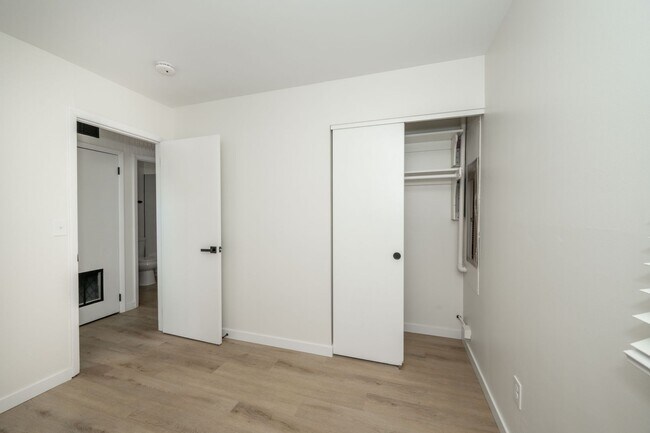 Building Photo - Contemporary Mid Century Modern and updated 3 Bedroom Ranch