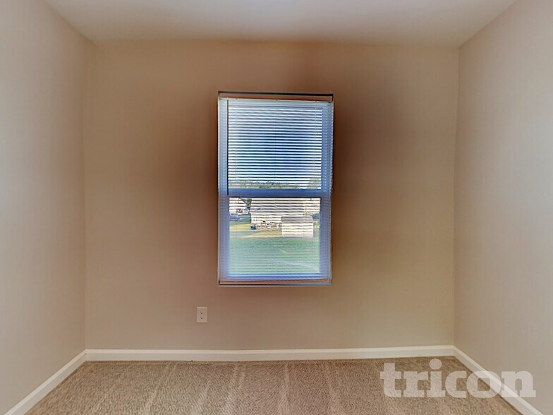 Building Photo - 576 Gentle Breeze Ln