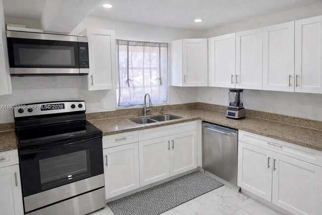 Building Photo - 3440 NW 206th St