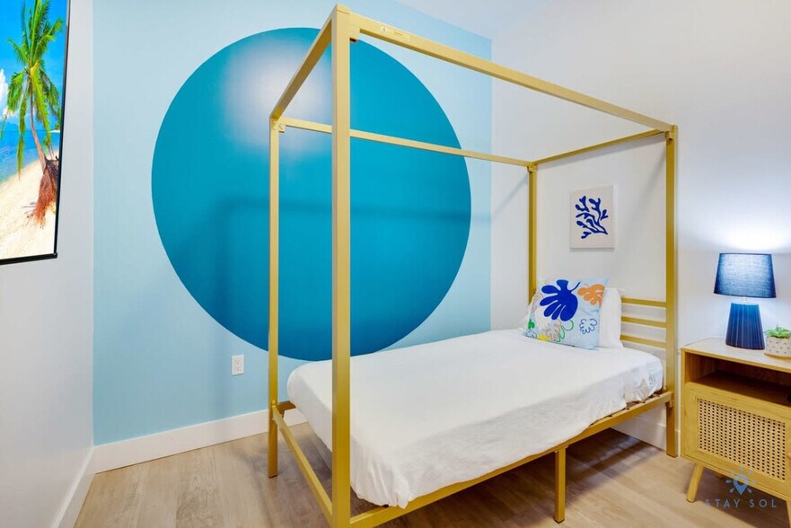 Building Photo - 777 N Ocean Dr