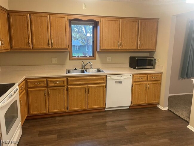 Building Photo - 14292 Trenton Ave