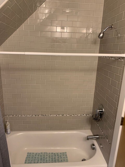 Upstairs Bathroom - 51 Glen Rd