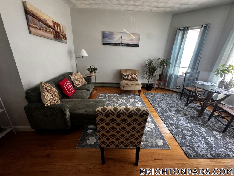 Building Photo - 40 Litchfield St