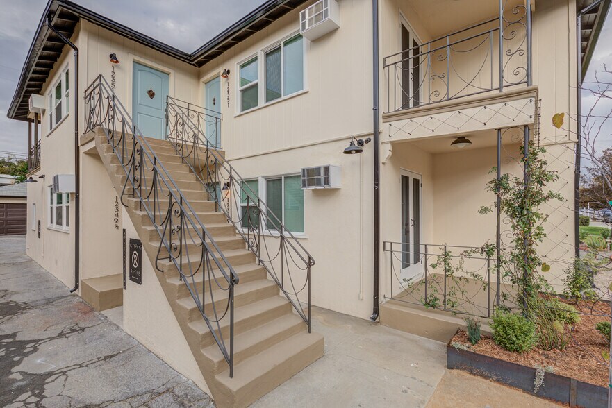 Building Photo - 12349 Riverside Dr