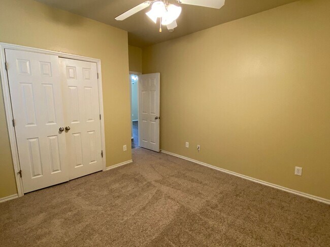 Building Photo - 3 Bed, 2 Bath NW OKC Home with Large Maste...