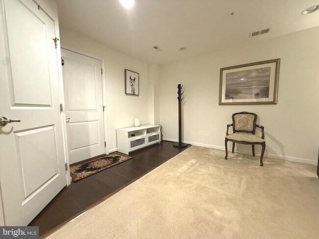 Building Photo - 210 Compass Dr