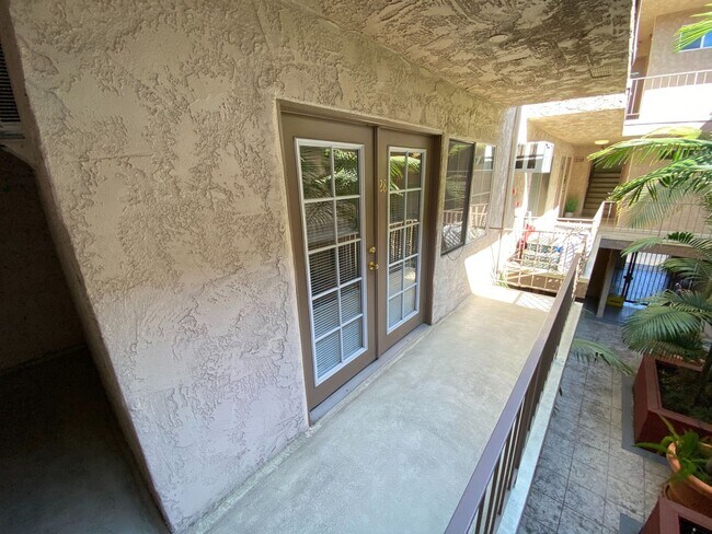 Interior Photo - nat934